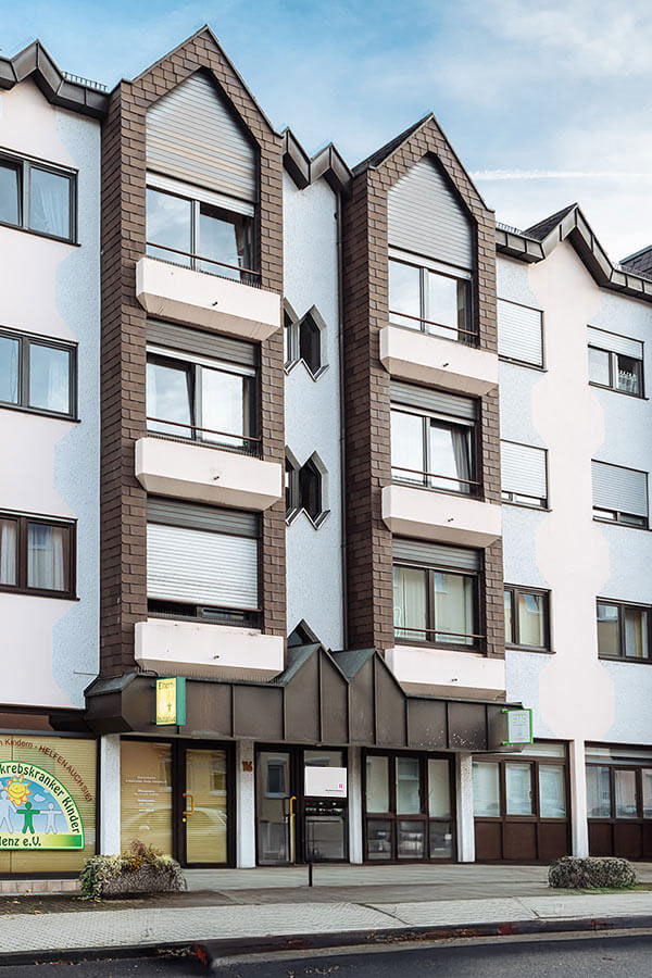 Praxisgebäude in der Koblenzer Str. 116 Praxisgebäude in der Koblenzer Str. 116